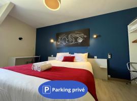 Brit Hotel du Parc Niort Centre-Parking gratuit, Hotel in Niort