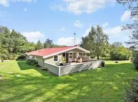 Peaceful Holiday Home On Orø Near Experiences