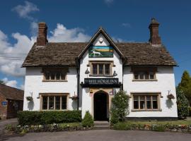 The White Horse Inn, hotel in Calne