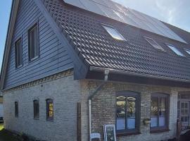 Thirty Minutes, hotel Ellingstedtben