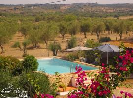 New Village, hotel din Vila Nova da Baronia
