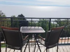 Cozy Suite for 2 with Balcony & Sea View Villa Elma