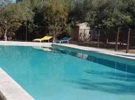 Gîte de charme 4P avec piscine et au calme