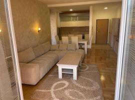 Teuta Apartment in Tivat, hotel i Župa