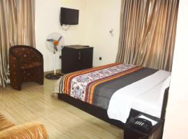 Wuse에 위치한 호텔 New Golden Hotel