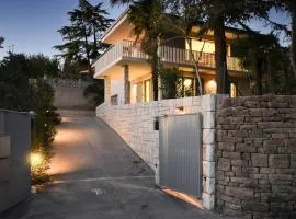 Forgotten Garden Villa