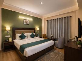 Shimla में, होटल Hotel Aachman Regency with Rooftop Terrace