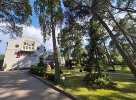 Hotel Jan, khách sạn ở Darlowko