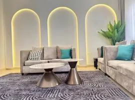 Standalone Residence with pool, AC and inverter