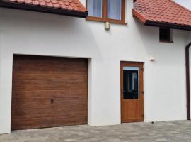 Domek u Popiackich โรงแรมในPrzedmieście Dubieckie