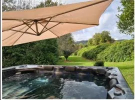 Maison Marly, Jacuzzi & Castle View by Dordogne