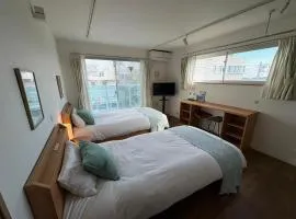 401 湘南の海を満喫 駅近 ビーチ徒歩圏 専用バスルーム付ツインルーム