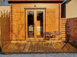 Chalet Cozy au calme avec terrace, parking et proche Orléans