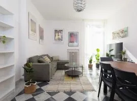 Spacious and bright accommodation with free parking
