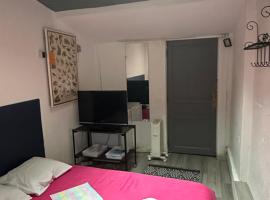 Venise chambre accès privé, khách sạn ở Castres