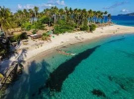 Camp Laya Daracoton Island