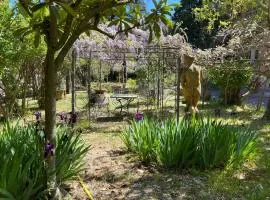 Sophie, camera matrimoniale in villa, tra Valdichiana e Val d'Orcia