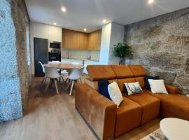 Casas Peralta - Outeiro, hotel v mestu Arouca