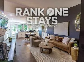 Stylish 2 King Bed Retreat Near Grandview