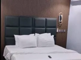 Transvent Hotel and Suites