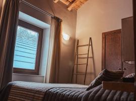 Le Mirasol Appart-hôtel, hotel i Enveitg