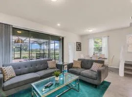 5 Bedrooms 4.5 Bathrooms Solterra 4643 TD
