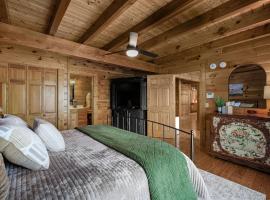 The Lodge at Smith Lake | Ideal Multi-Family Cabin, Hotel in Cullman