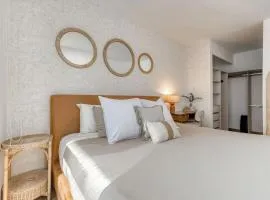 Centric 2 BR Condo - Gym - Open Air Cinema