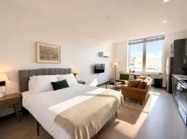 Deer District Studio Apt - One Block from Fiserv and Baird