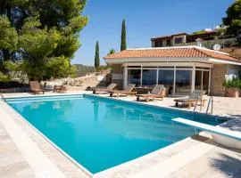 Villa Ariadne Porto Heli - Majestic views and relaxation