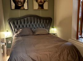 Le Refuge de Miribel proche Lyon, Hotel in Miribel