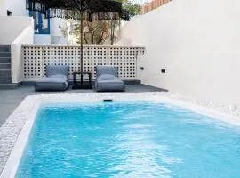 Aidani Luxurious Rooms