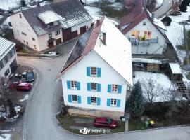 Ferienwohnung Potye Hunger: Blumberg şehrinde bir otel