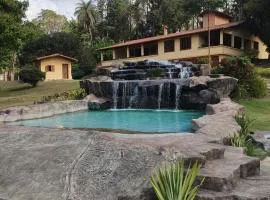 Chácara Roda Dágua, Esmeraldas - MG