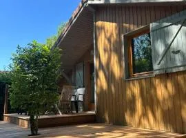 Chalet bois au calme, proche des lacs jurassiens