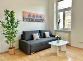 Stylish Apartment with Free Parking