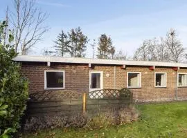 10 person holiday home in
