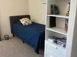 Private room and bath in Indio