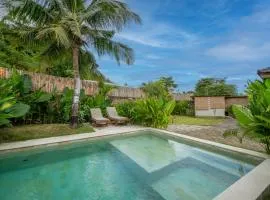 Lembo Ade Surf Villas