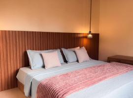 Villa Monarca, hotel u gradu Ayampe