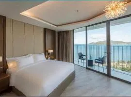 The Cyan Suites Nha Trang Bay