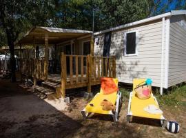 Mobil home, animaux OK - 6 pers. - API-1-52-2447, Hotel in Joyeuse