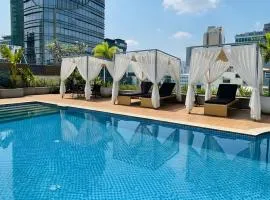 Monivong Clover Hotel Formerly G Mekong Hotel