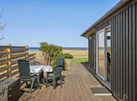 3 Bedroom Beach Front Home In Asperup