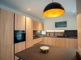 L'Escale Caennaise House for 8 people, hotel din Caen