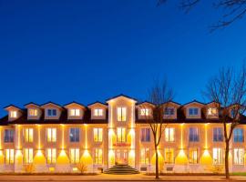 Moin Hotel Cuxhaven, хотел в Куксхавен