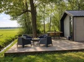 Luxe natuur lodge met uitzicht en 4 fietsen, nabij Fochteloërveen en Veenhuizen