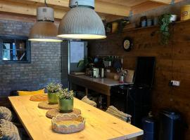 Gîtes à la ferme, Le Jardin Bleu: Tulette şehrinde bir otel