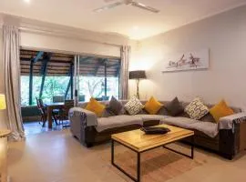 Kingfisher Creek Safari Cottages