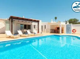 Villa Solara - com piscina aquecível e BBQ em Carvoeiro